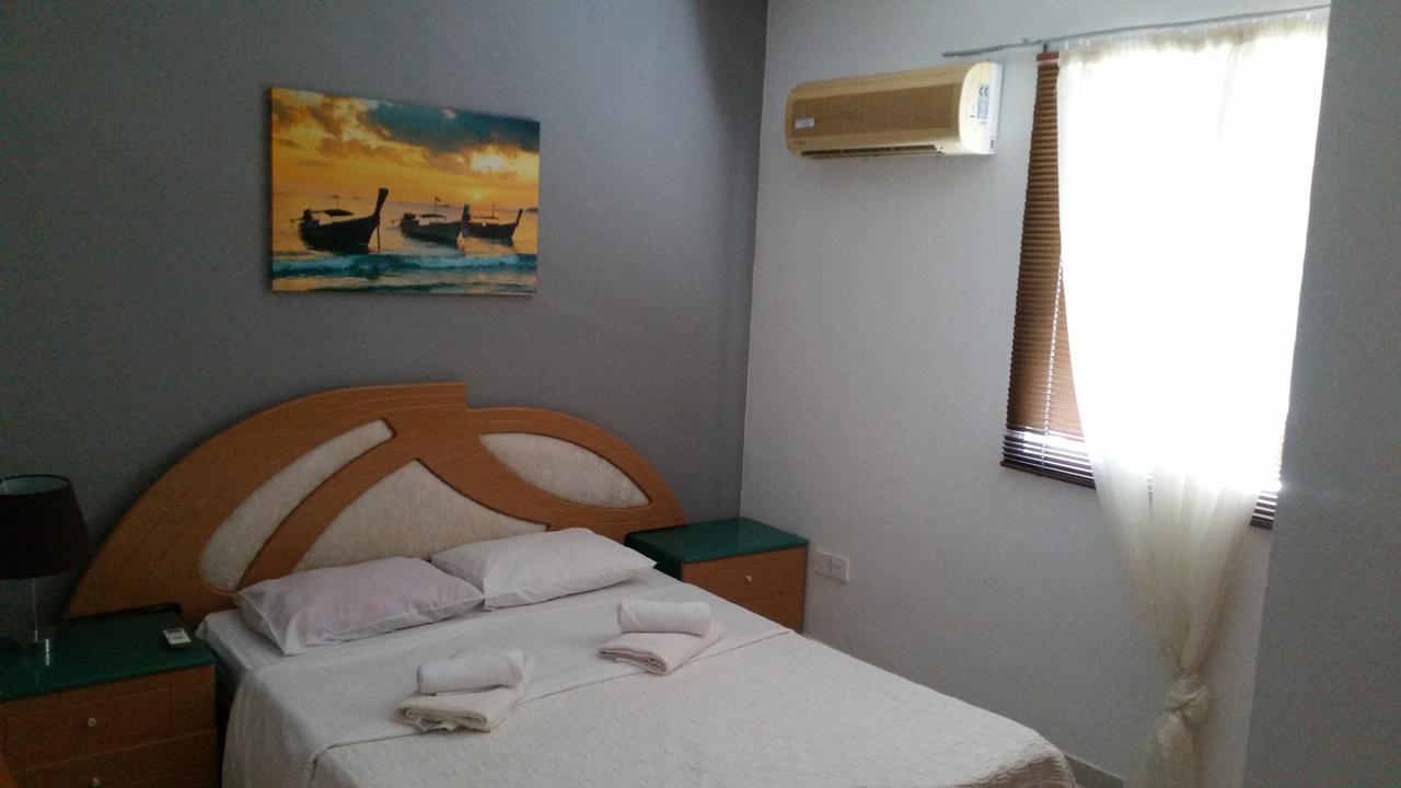 Faneromeni Court Apartment Paphos Exterior photo