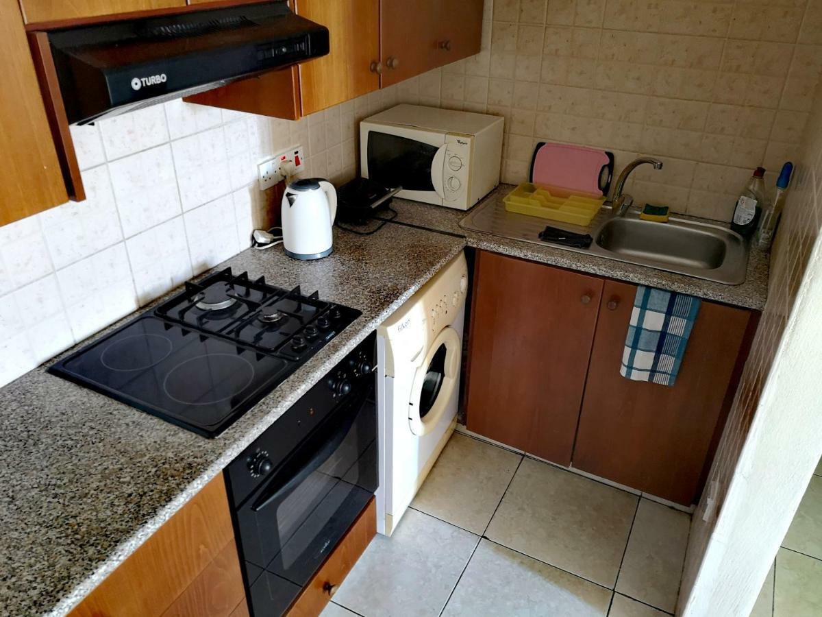 Faneromeni Court Apartment Paphos Exterior photo
